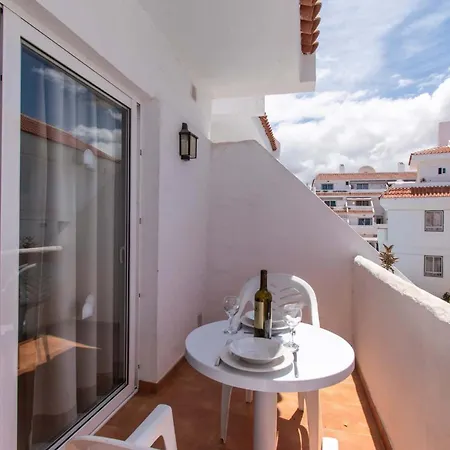 Floritas 24 - One Bed With Pool View