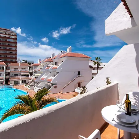 Floritas 24 - One Bed With Pool View Apartment